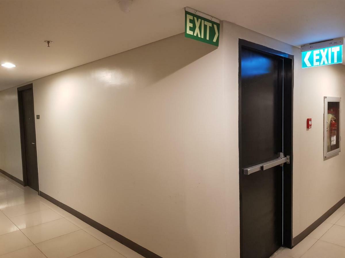 Stay Amare Green La Salle Taft Manila Eksteriør billede
